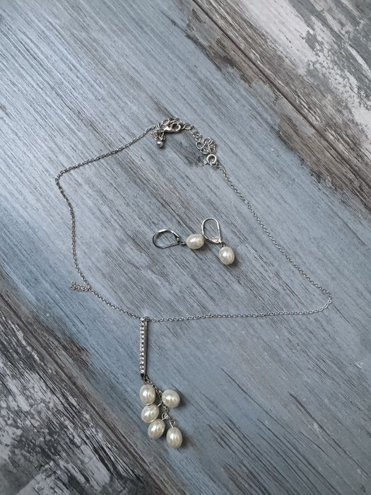 Гердан и обеци Avon