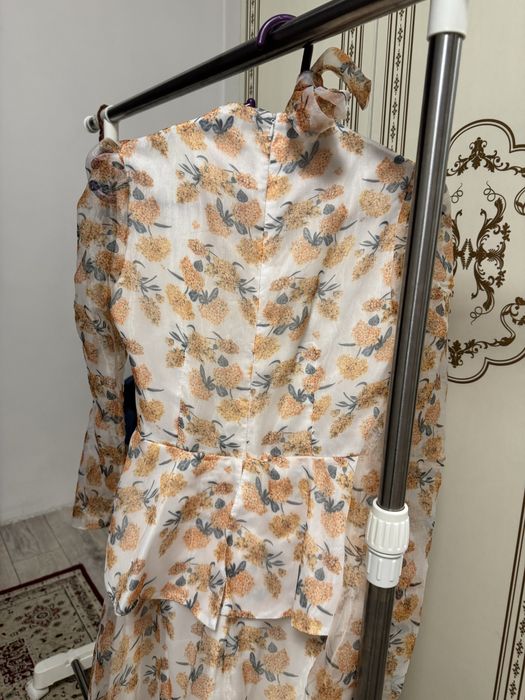 Продаю Платья!!!