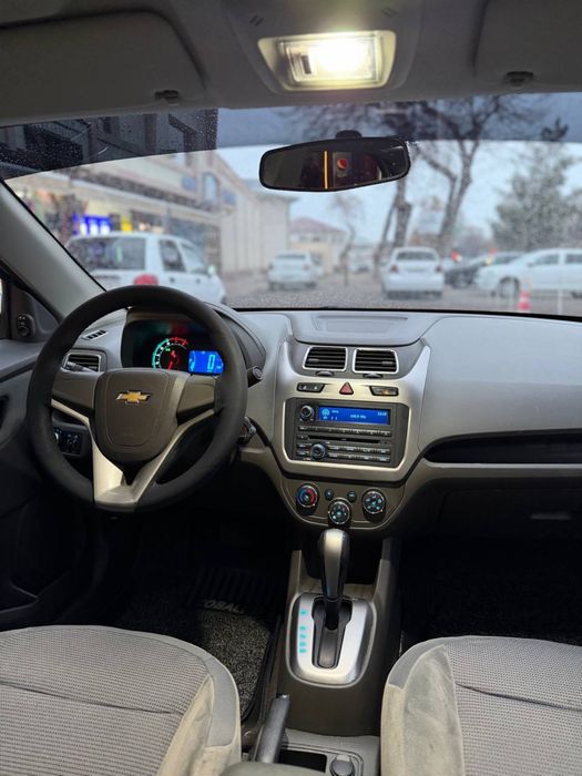 Chevrolet Cobalt 2022 — 5