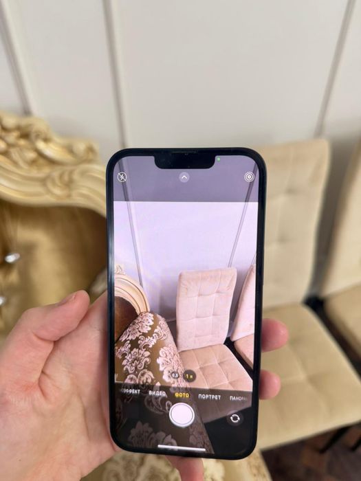 Телефон Айфон Iphone 13