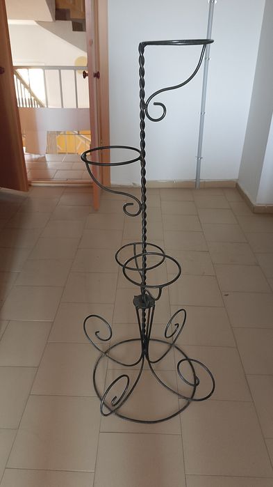 Подставка для цветов