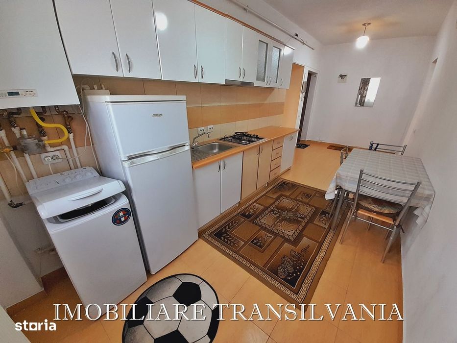 Apartament 2 camere de închiriat cu balcon, etaj 1,str.Subcetate