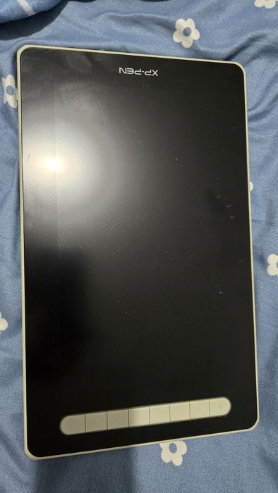 XP-Pen Artist 12 (2nd Gen) – stare perfecta, cu cutie + stylus + cablu