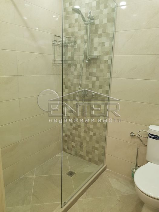 Дава се под наем Тристаен апартамент в Варна, Цветен квартал - 75 кв.м за 650 € - Снимка #6