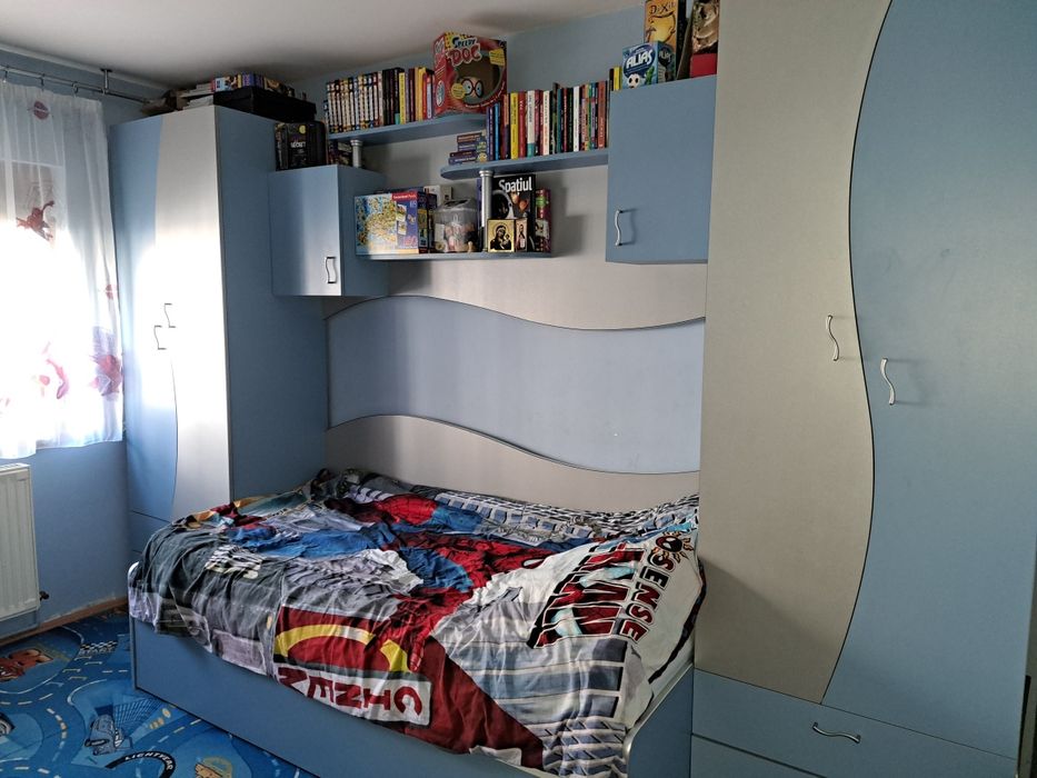 Vând mobila tineret