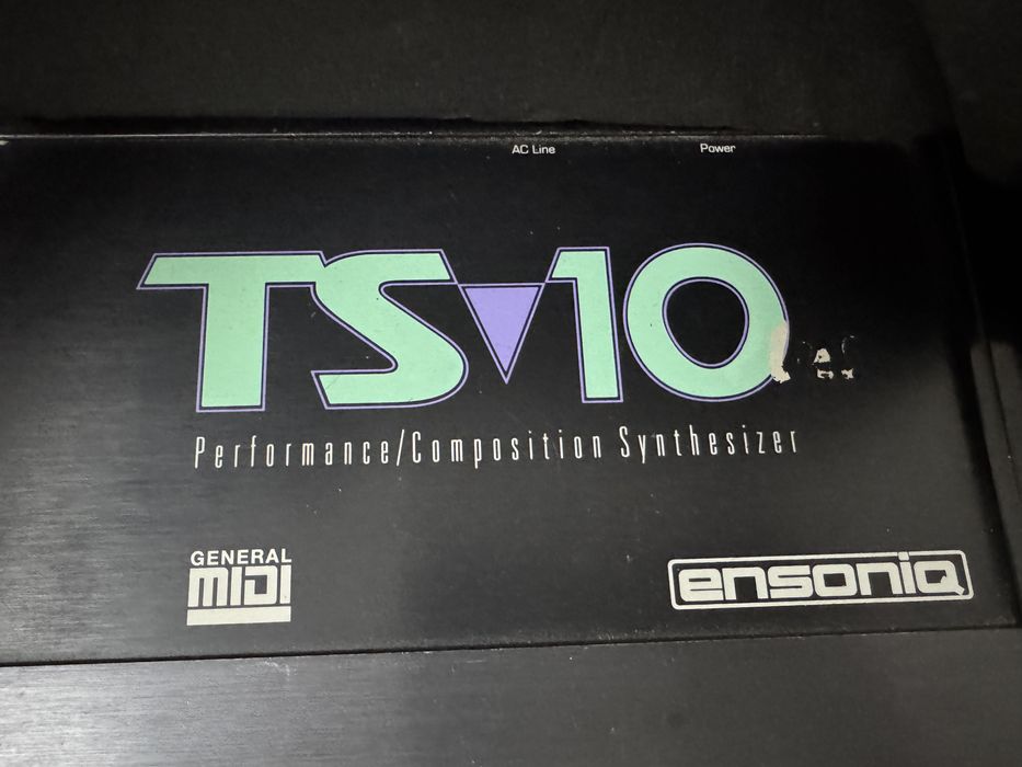 Продается TS 10 ensoniq