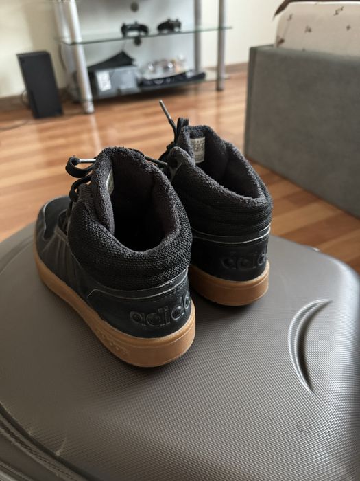 Кроссовки Adidas