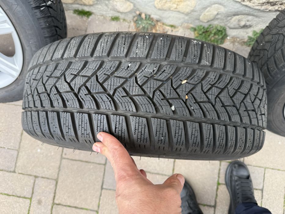 Vând anvelope cu jante pe 16