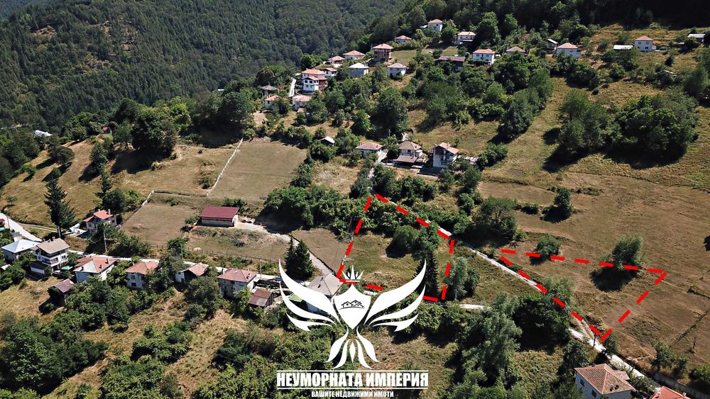 Продавам парцел УПИ с площ от  1460кв.м. в село Джурково общ.Асеновград на първа линия