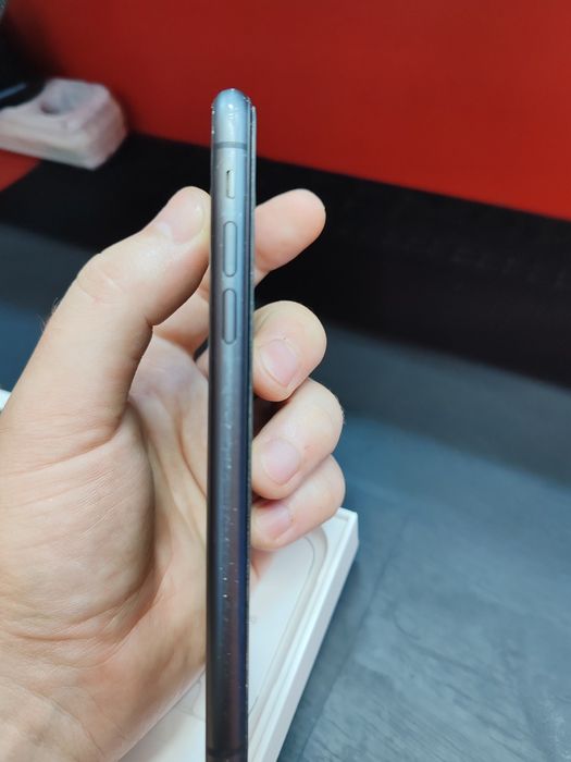 Iphone 11 продам
