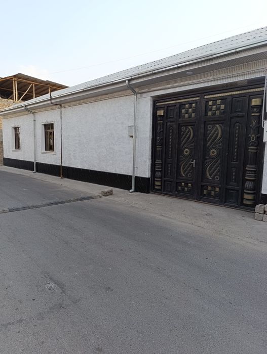 Uy sotiladi Bektemir tuman