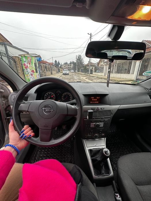 Opel astra 2007..