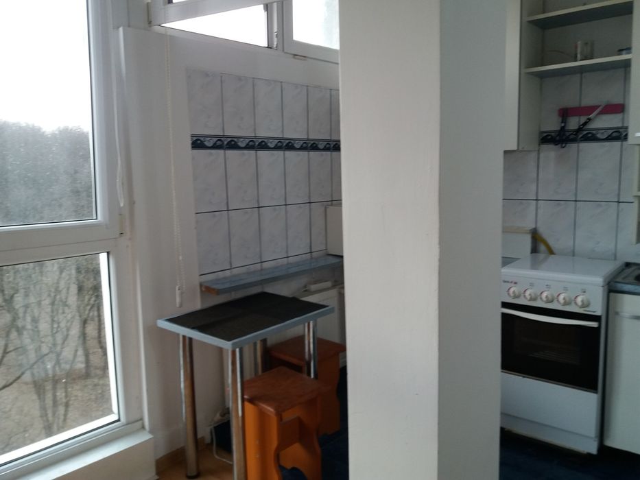 Închiriez garsonieră zona Paring