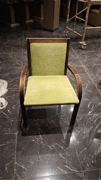 Стол  за сядане  удобни