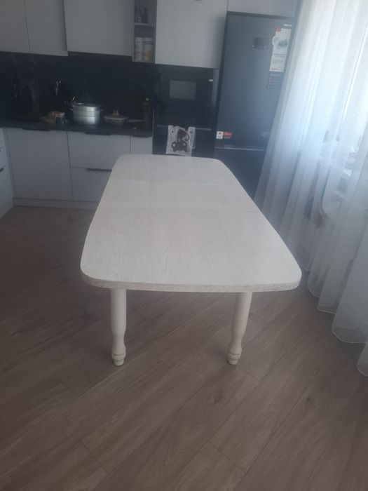 Продам стол раздвижной