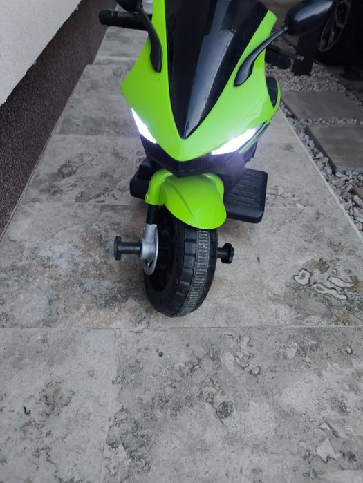 Motocicleta electrica copii/ puțin folosită