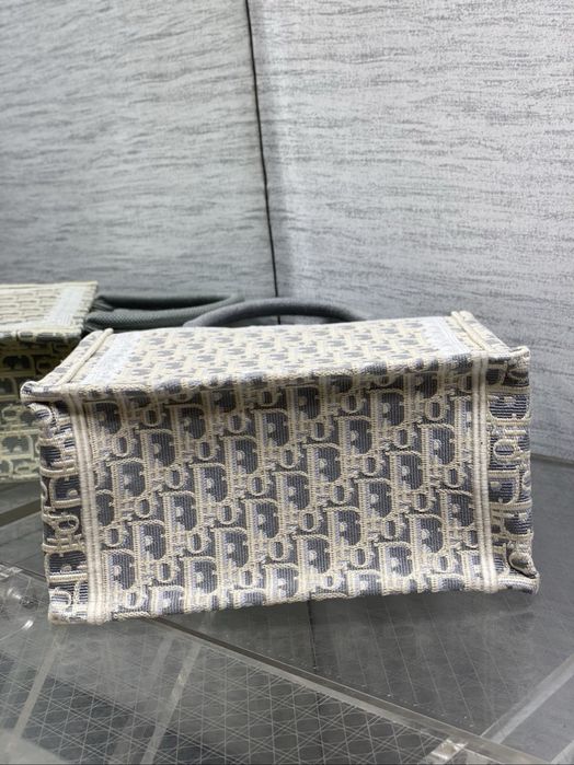 Dior Tote Micro чанта