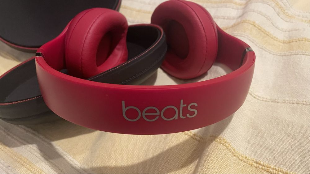 Casti Beats Studio3 Wireless, Over-Ear, Red