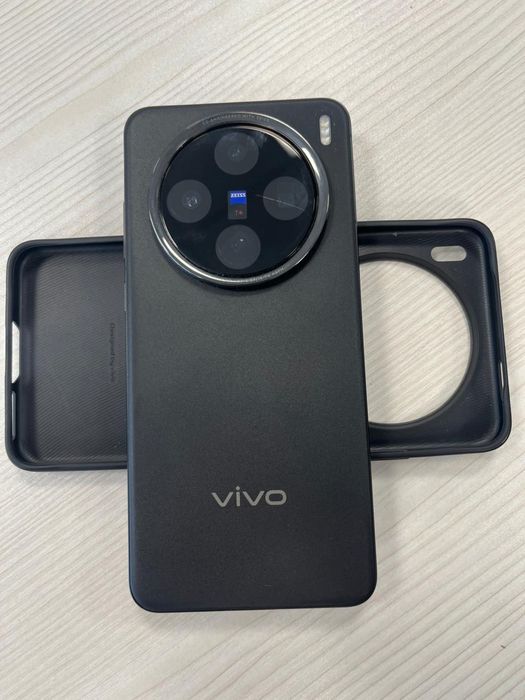 Продаю Vivo x 200
