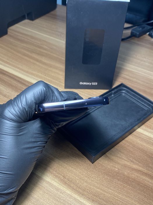 Samsung Galaxy s23• 128 GB • Phantom Black