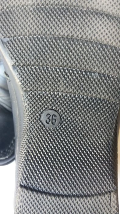 Pantofi piele mărimea 36