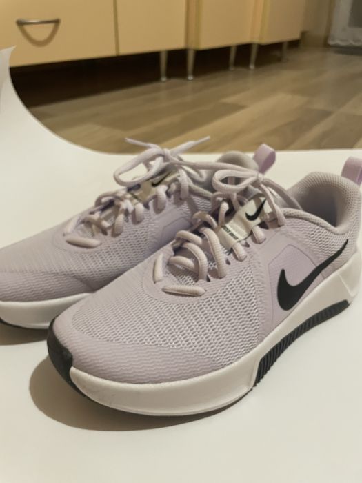 Дамски маратонки Nike