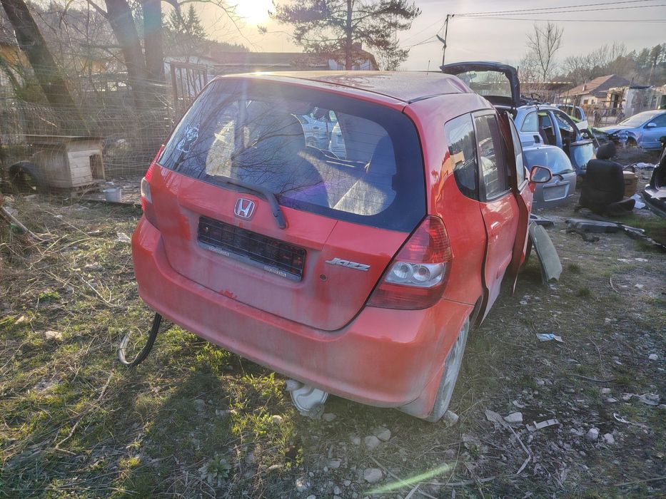 Honda Jazz/Хонда Джаз 1.3 на части!