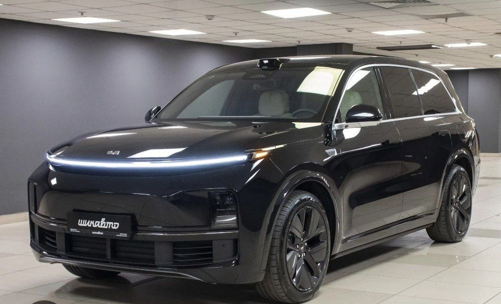 SROCHNA Li9 ultra restyling