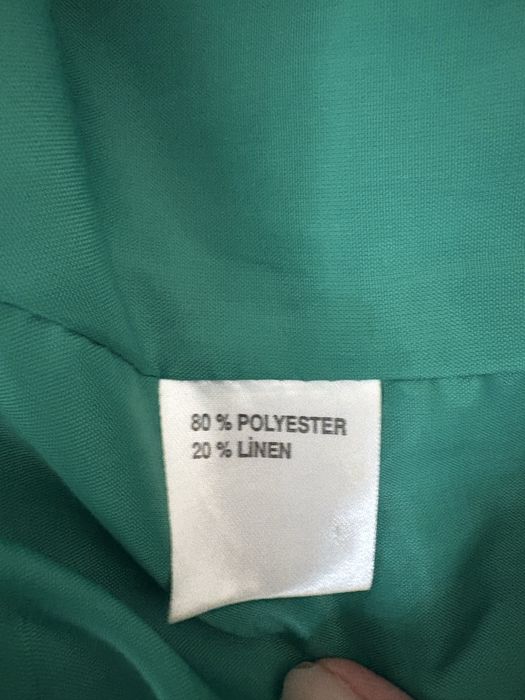 Продам костюм с юбкой