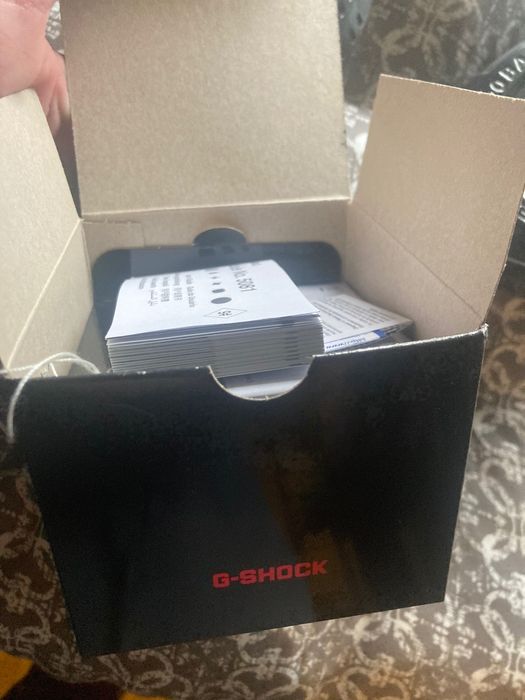 Продавам часовник Casio G-Shock GA-100