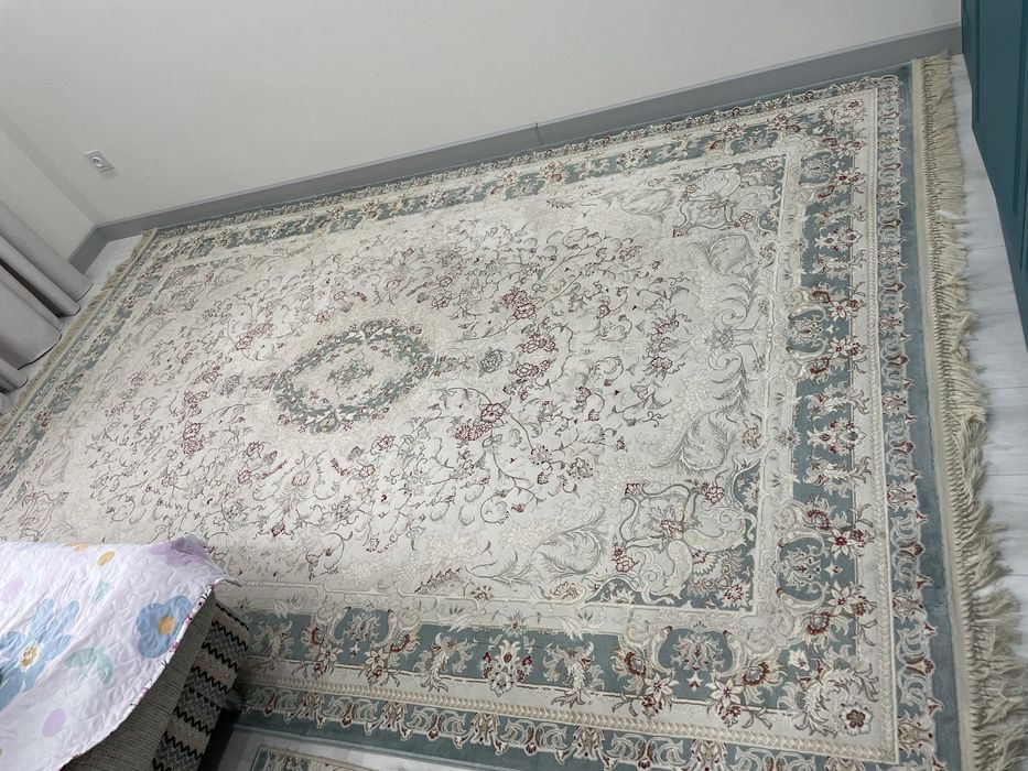 Продам ковер и 2 дорожки