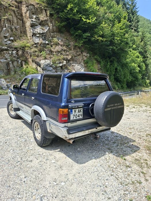 Toyota hilux surf