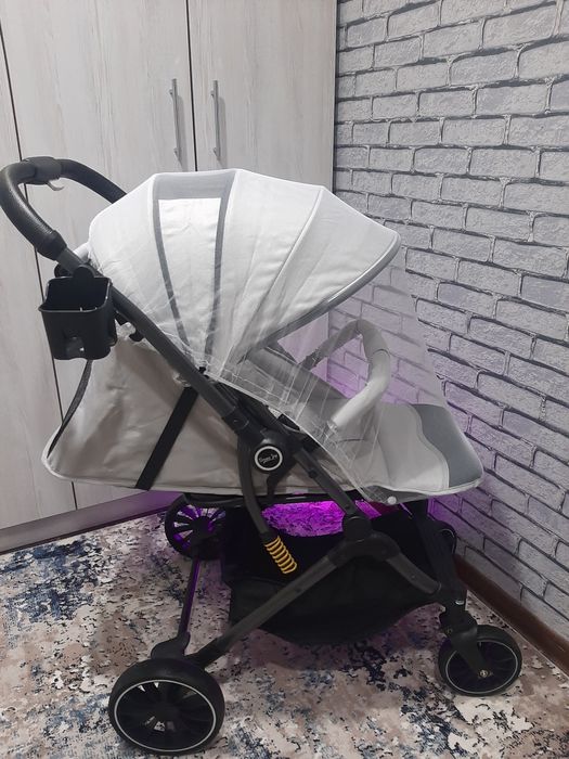 Коляска новая зима и лета