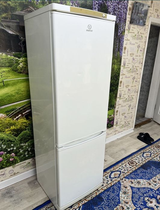 Продам холодильник и машинку стиральную