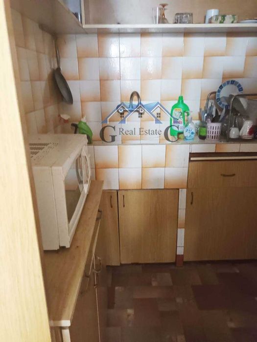 Стая от апартамент под наем 180 евро, под Общината