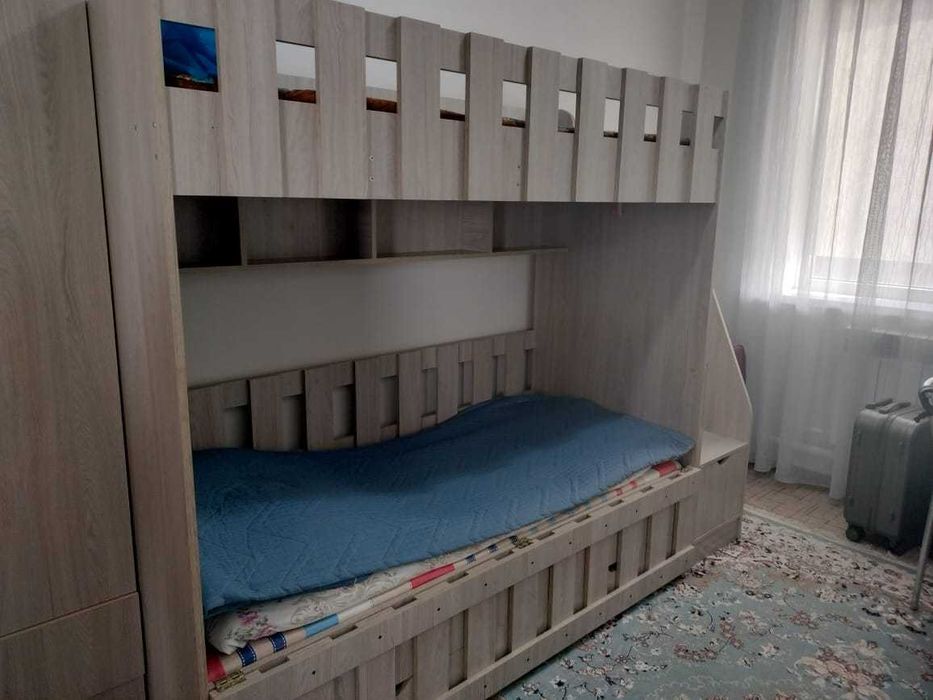 Двухъярусная кровать