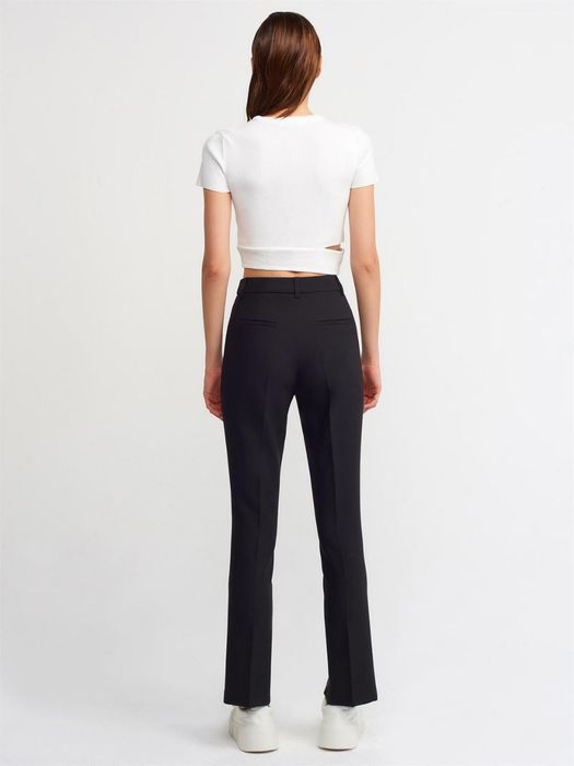 Черные брюки с разрезом