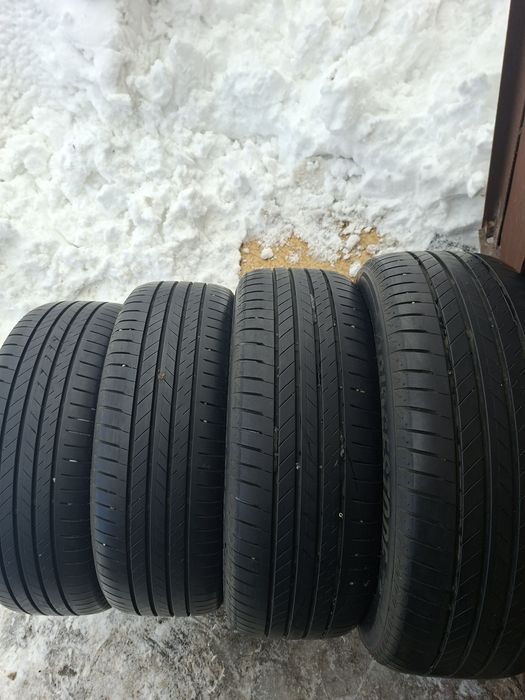 Продам шины. 235/55/19 бриджестон