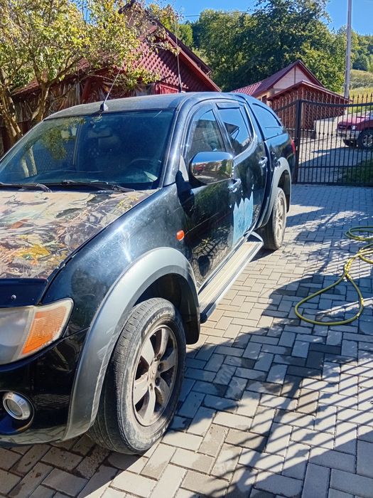 De vanzare l200  anul 2006