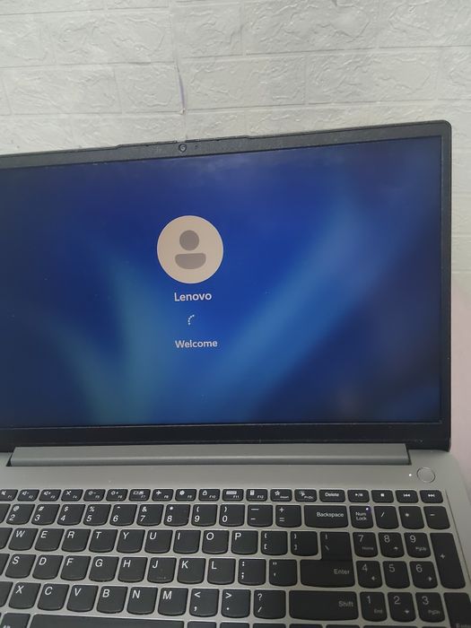 Laptop lenovo  o