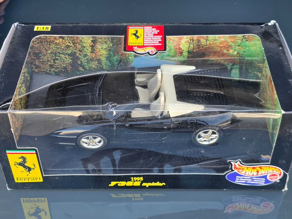 Macheta Auto 1/18 Hotwheels Ferrari F355 Spider 1995