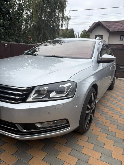 VW Passat 2.0 TDi 177 CP, cutie manuala 6 trepte