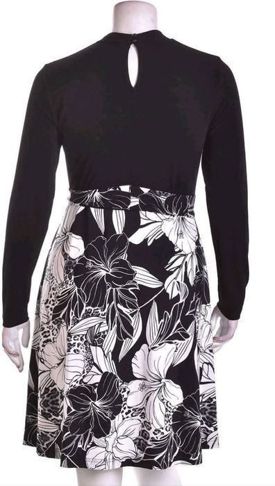 ХЛ разкроена немска рокля