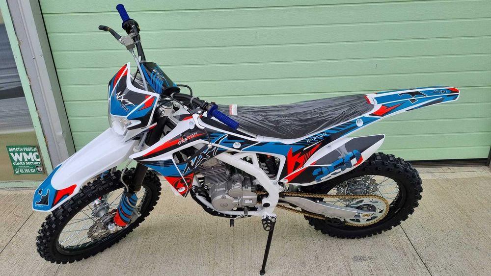 Motocicleta cross enduro offroad Barton NXT250L cc 4T (ROTI 21" - 18")
