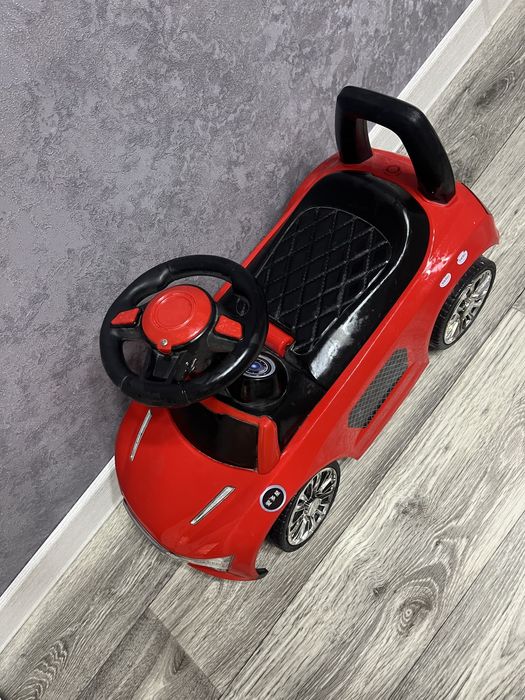 Детская машинка толокар