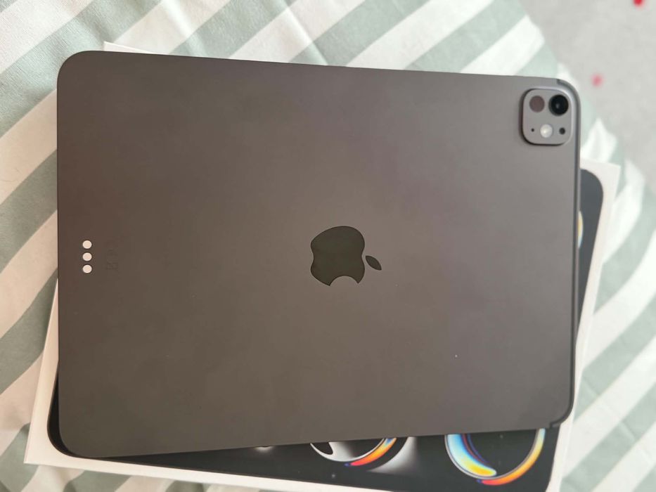 Apple iPad Pro  11 M5 Wi- Fi