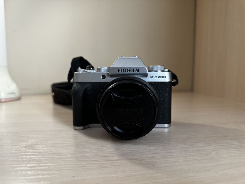 Fujifilm X-T200