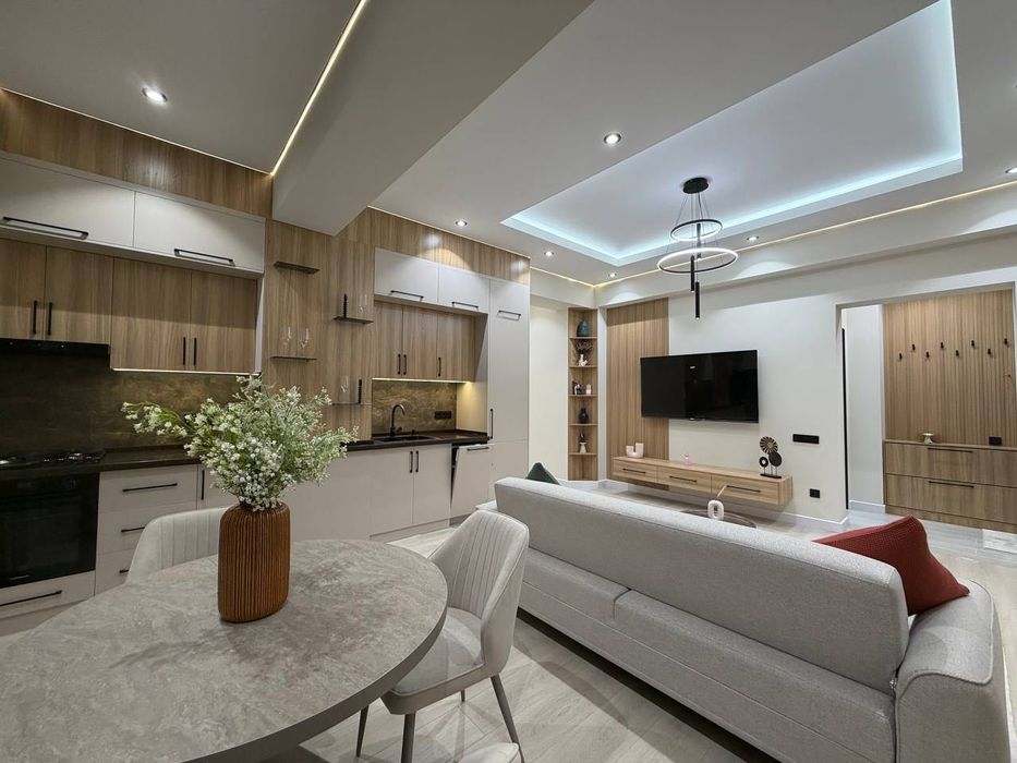 Kiparis Продается 3 комнатная квартира ремонт Ц-4, Шедевр