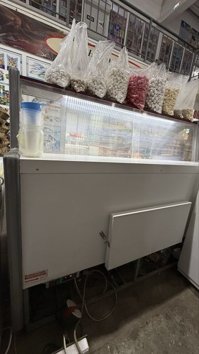 Витринный морозильник