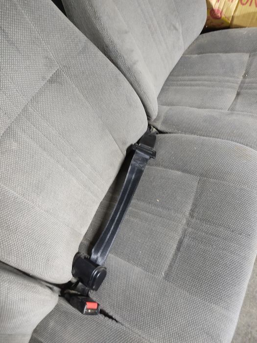 Ряд сидений.    .